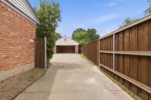4419 Abrams Rd, Dallas, TX 75214 - Photo 34
