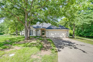 1033 Teresa Ct, Weatherford, TX 76086 - Photo 1