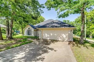 1033 Teresa Ct, Weatherford, TX 76086 - Photo 4