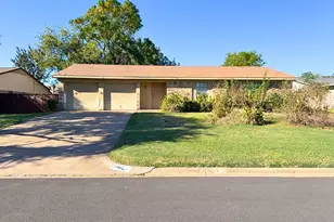 1613 Edgehill Rd, Benbrook, TX 76126 - Photo 1