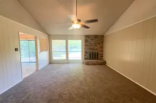 1613 Edgehill Rd, Benbrook, TX 76126 - Photo 4