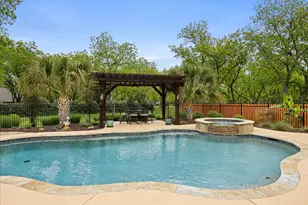 7404 Fox Fire Ct, Granbury, TX 76049 - Photo 34