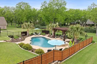 7404 Fox Fire Ct, Granbury, TX 76049 - Photo 36