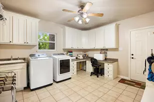 7404 Fox Fire Ct, Granbury, TX 76049 - Photo 22