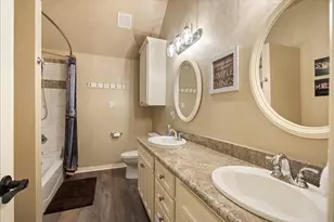 7404 Fox Fire Ct, Granbury, TX 76049 - Photo 26