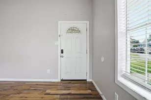 1329 New York Ave, Fort Worth, TX 76104 - Photo 4