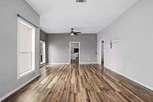 1329 New York Ave, Fort Worth, TX 76104 - Photo 6