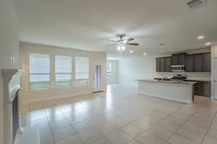 2808 Grizzly Rd, Aubrey, TX 76227 - Photo 4
