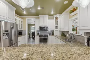 210 Martinek, Palmer, TX 75152 - Photo 6