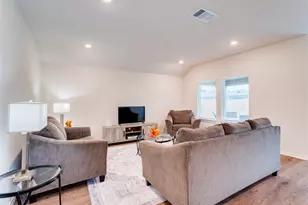 4115 Mountain Dr, Princeton, TX 75407 - Photo 2