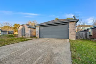 6704 Cedar Shadow Dr, Dallas, TX 75236 - Photo 2