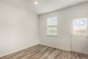 186 Aster Dr, Sanger, TX 76266 - Photo 8