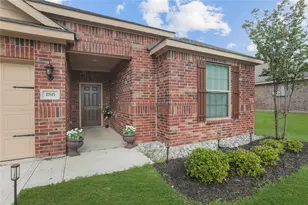 186 Aster Dr, Sanger, TX 76266 - Photo 2
