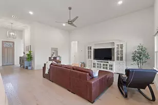 3905 Henley Ln, Garland, TX 75043 - Photo 6