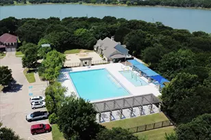 609 Lake Point Dr, Little Elm, TX 75068 - Photo 6