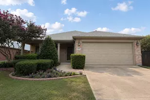 609 Lake Point Dr, Little Elm, TX 75068 - Photo 2