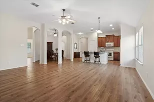 609 Lake Point Dr, Little Elm, TX 75068 - Photo 8