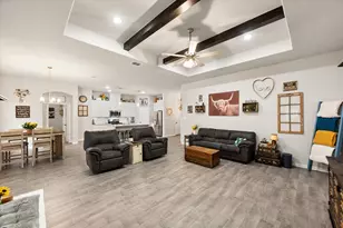 636 Mooney Dr, Saginaw, TX 76179 - Photo 8