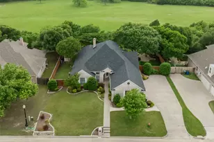 130 Bluff View, Aledo, TX 76008 - Photo 2