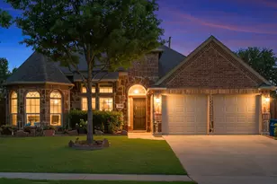 9675 Crown Ridge Dr, Frisco, TX 75035 - Photo 2