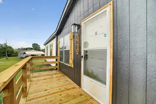 5803 Kentucky St, Joshua, TX 76058 - Photo 2