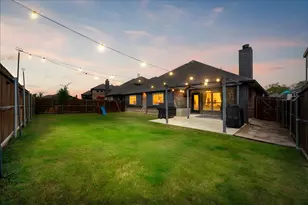 462 W Autumn Hill Bluff, Lavon, TX 75166 - Photo 2