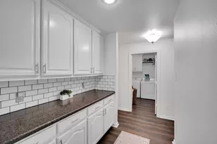 8204 Wildrock Dr, Arlington, TX 76001 - Photo 12