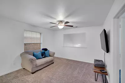 8204 Wildrock Drive, Arlington, TX 76001 - Photo 32