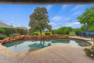 210 Victory Ln, Mansfield, TX 76063 - Photo 36