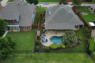 210 Victory Ln, Mansfield, TX 76063 - Photo 6