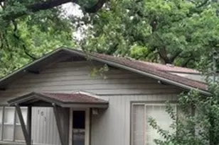 101 E 6th St, Shady Shores, TX 76208 - Photo 2