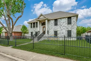 4912 Trinity Cross Ct, Dallas, TX 75236 - Photo 2