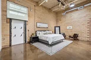 335 S Hall St, Dallas, TX 75226 - Photo 18