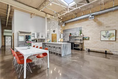 335 S Hall Street, Dallas, TX 75226 - Photo 10