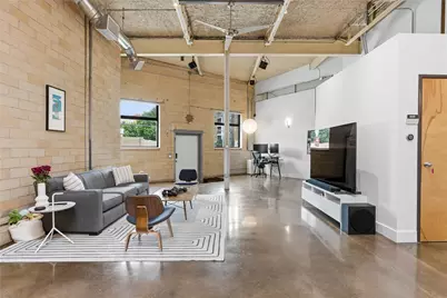 335 S Hall Street, Dallas, TX 75226 - Photo 6