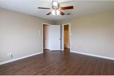 816 W Colony Drive, Arlington, TX 76001 - Photo 12