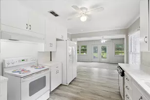 206 S Davis Dr, Arlington, TX 76013 - Photo 10