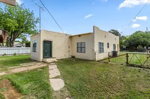 707 N River St, Seymour, TX 76380 - Photo 28