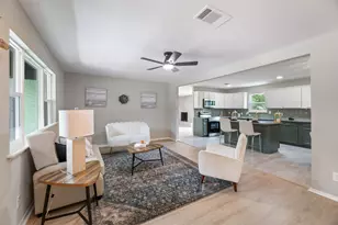 1140 Cavender Dr, Hurst, TX 76053 - Photo 6