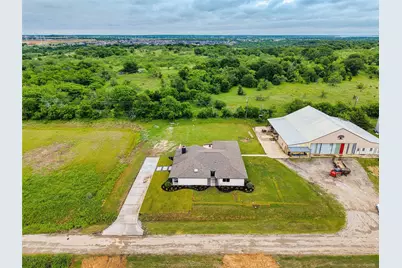 5463 Kelly Drive, Roanoke, TX 76262 - Photo 2