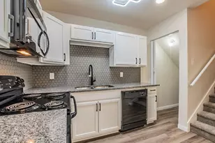 1821 E Grauwyler Rd, Irving, TX 75061 - Photo 4