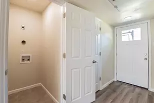 1821 E Grauwyler Rd, Irving, TX 75061 - Photo 6