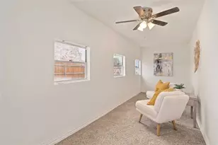 308 Ash St, Crowley, TX 76036 - Photo 12