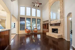 5115 Clydesdale Dr, Grand Prairie, TX 75052 - Photo 6