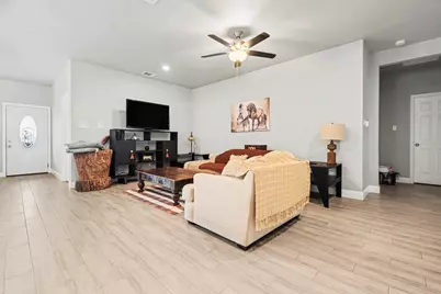 3405 4th Street, Greenville, TX 75401 - Photo 6