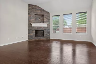 4407 Emerald Leaf Drive, Mansfield, TX 76063 - Photo 8