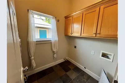 709 Roberts Street, Denton, TX 76209 - Photo 8