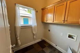 709 Roberts St, Denton, TX 76209 - Photo 8