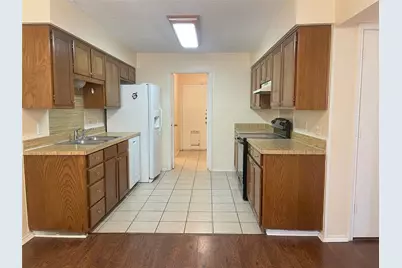 5719 Red Cactus Court, Arlington, TX 76017 - Photo 4
