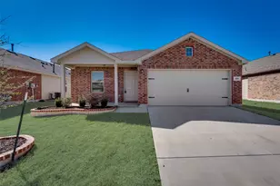 305 Falling Star Dr, Fort Worth, TX 76052 - Photo 2